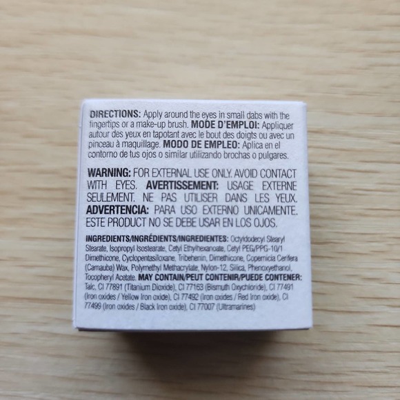 TIGI cream concealers medium in color - Picture 3 of 5